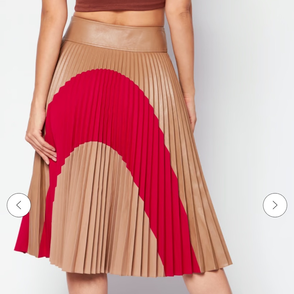 Colorblock Pleated Midi Skirt - Tan and Red